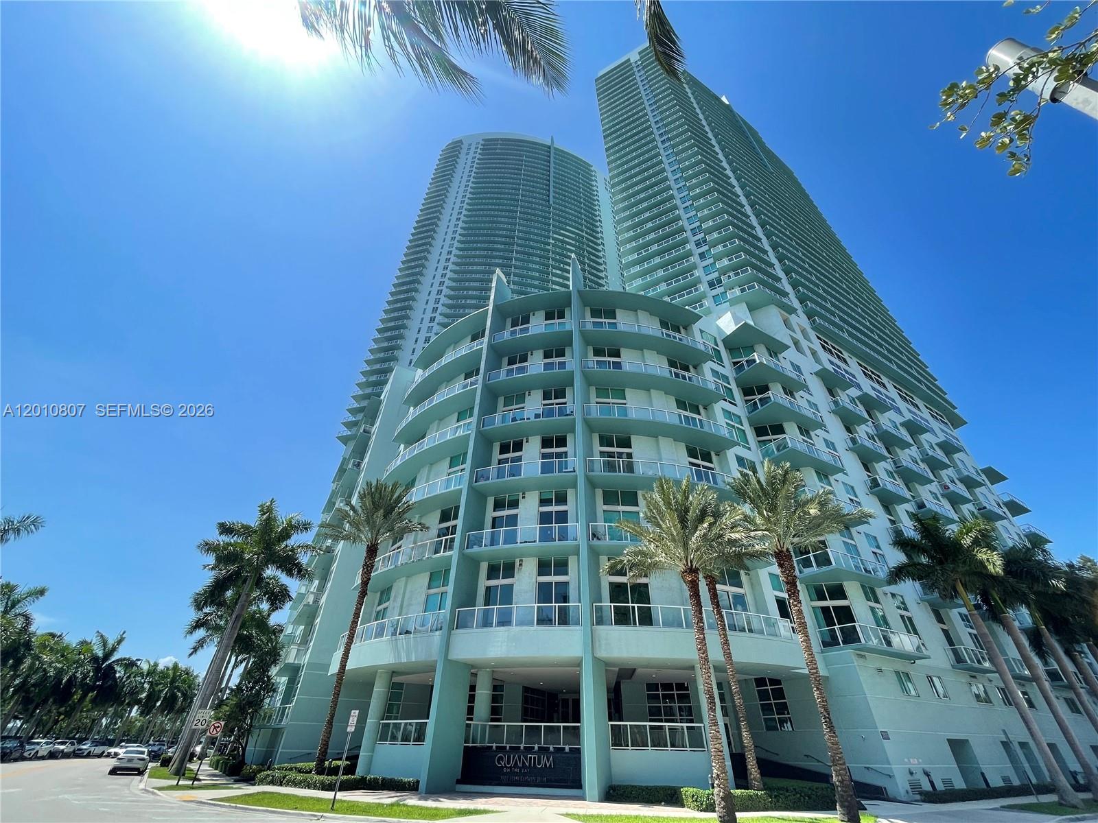 1900 N Bayshore Dr 3311