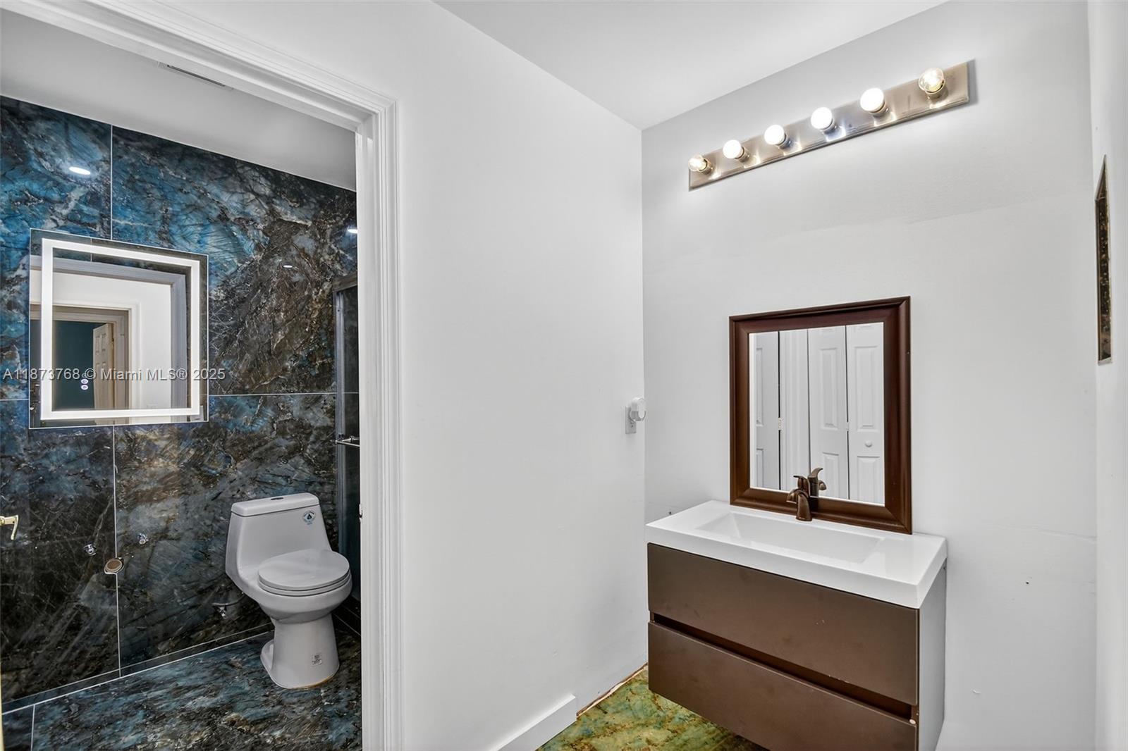 MADISON GREEN 1 PAR B - Residential