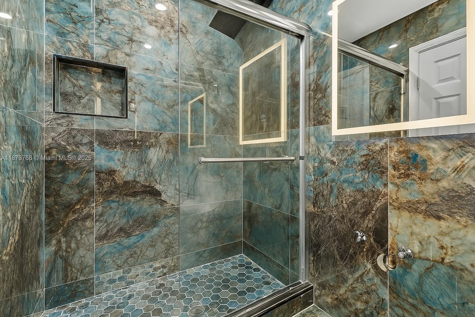 MADISON GREEN 1 PAR B - Residential