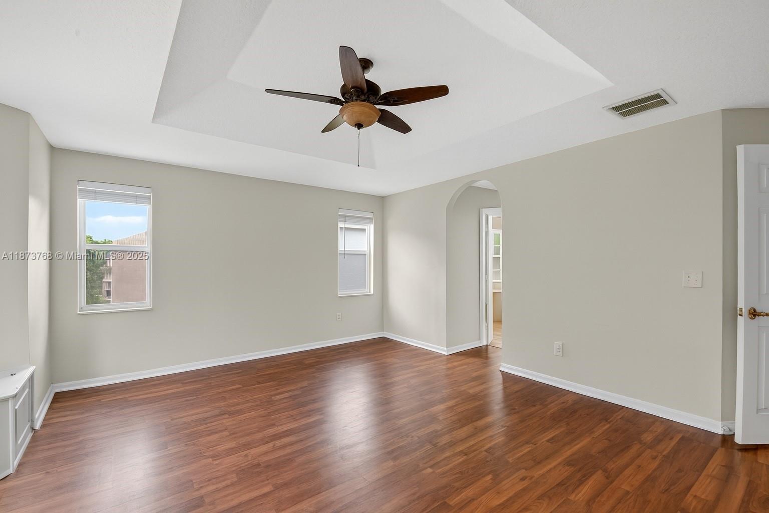 MADISON GREEN 1 PAR B - Residential