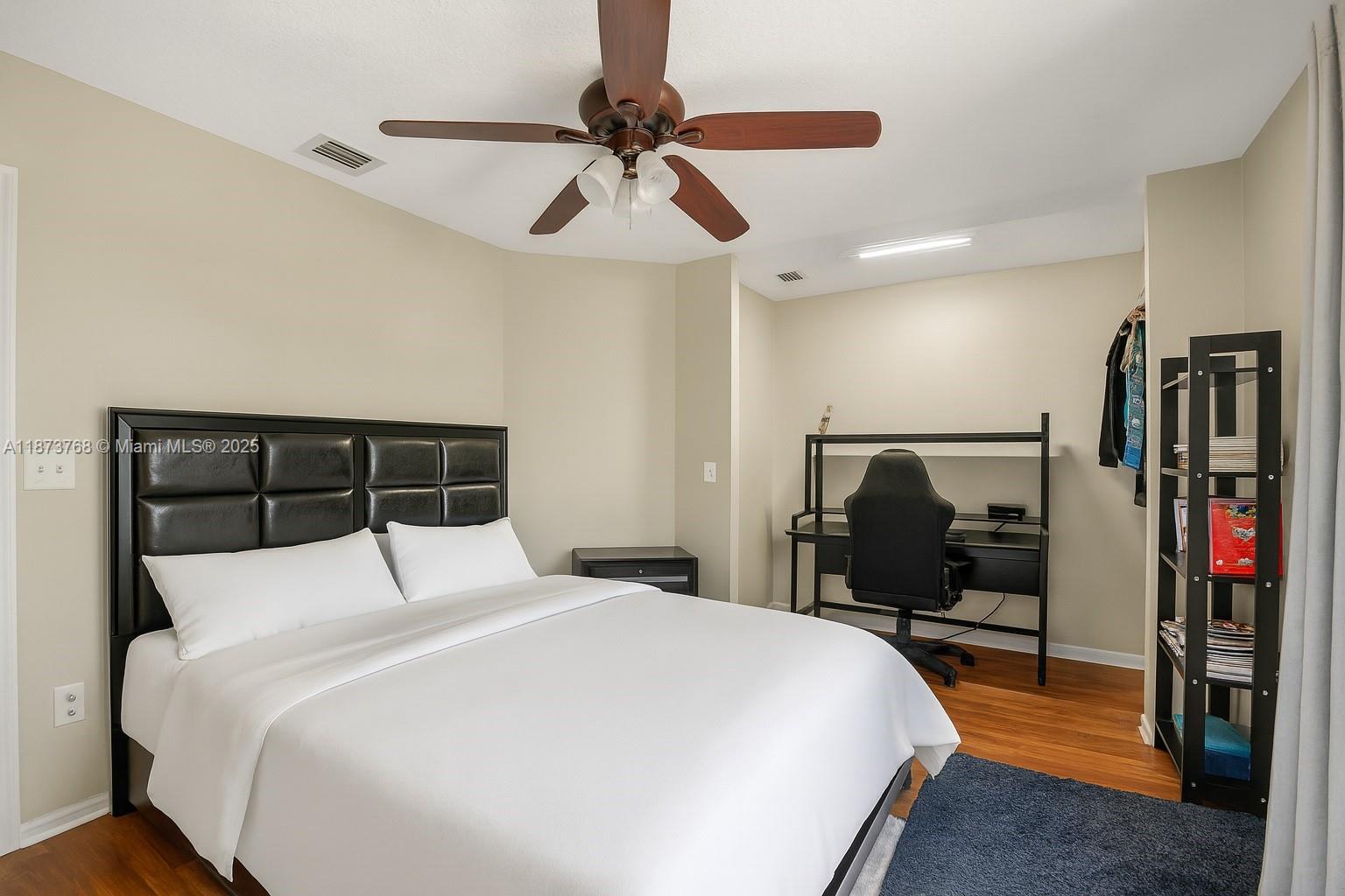 MADISON GREEN 1 PAR B - Residential