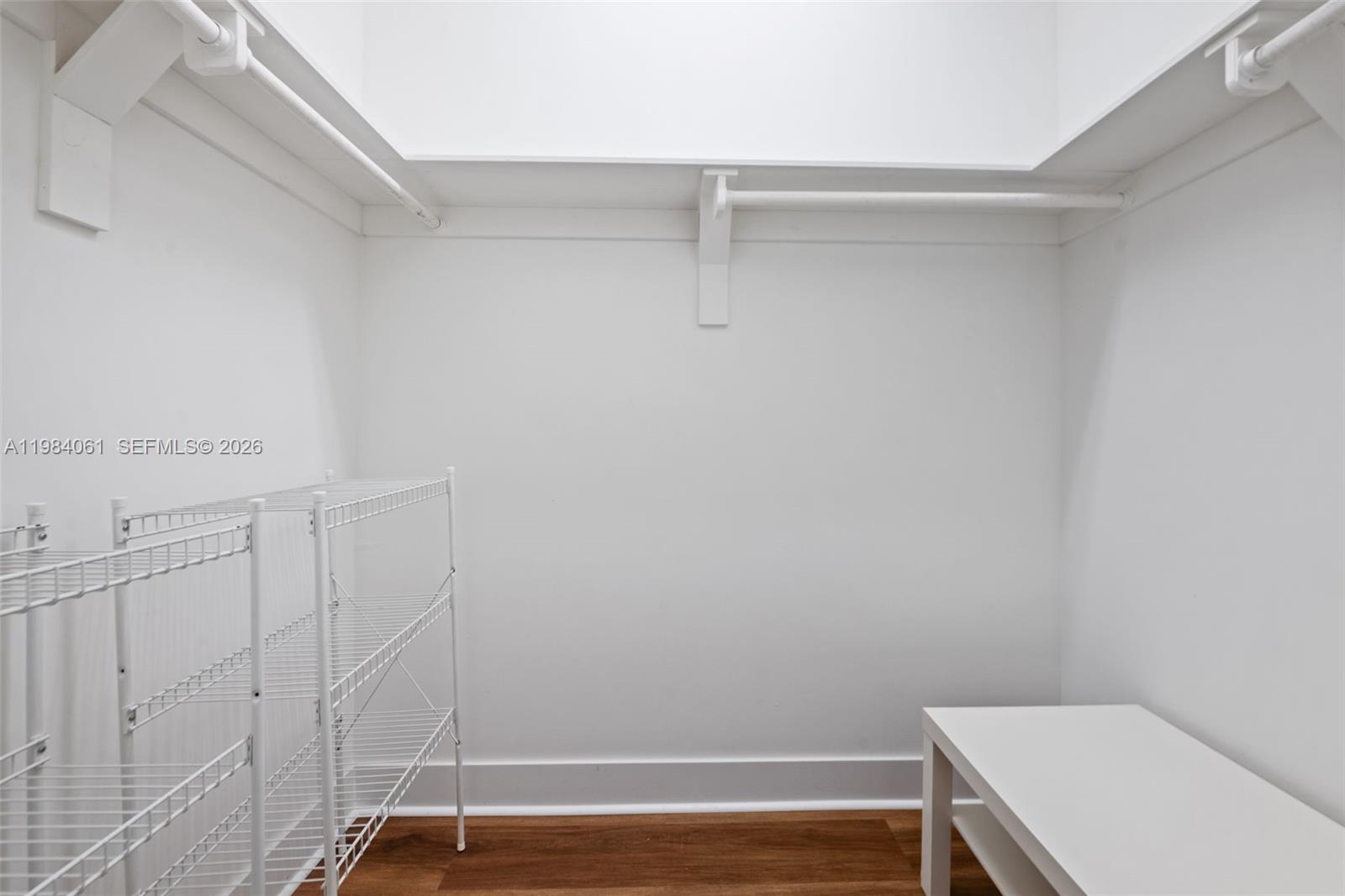 WEITZER AVENTURA PLACE CO - Residential Lease