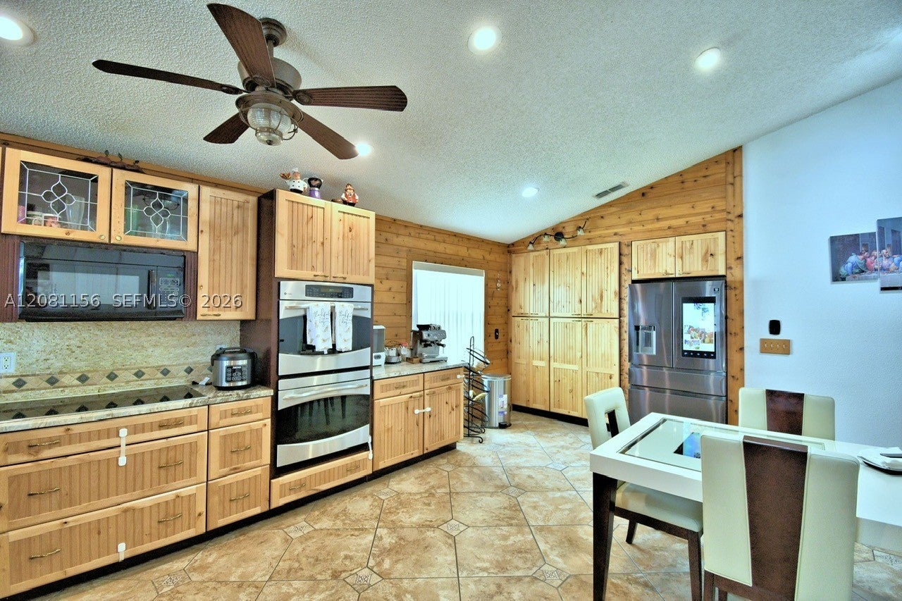 260 CHESHIRE WAY