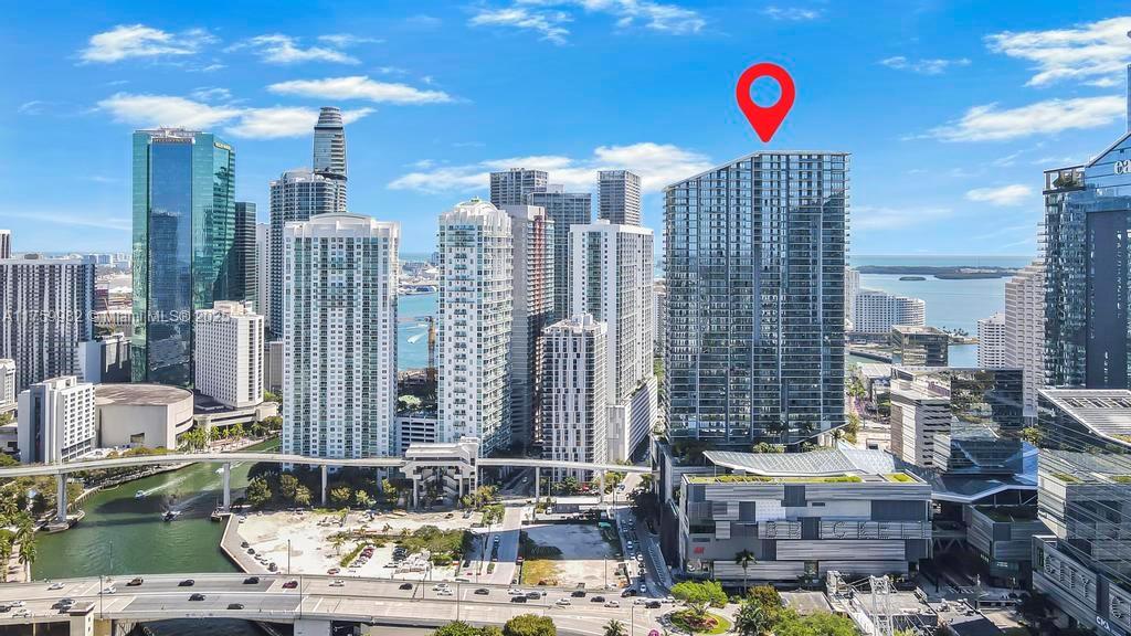 REACH CONDO - Residential