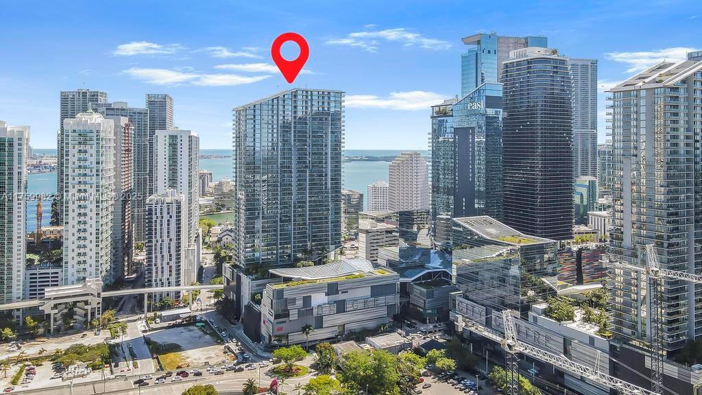 68 Se 6th St 1710, Miami, Broward County, Florida - 2 Bedrooms  
2 Bathrooms - 
