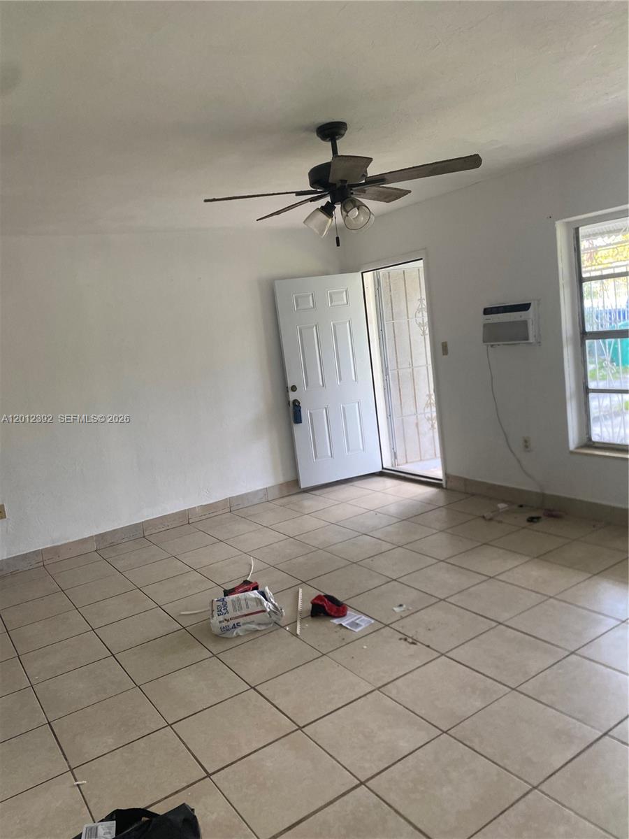 1070 NW 147th St