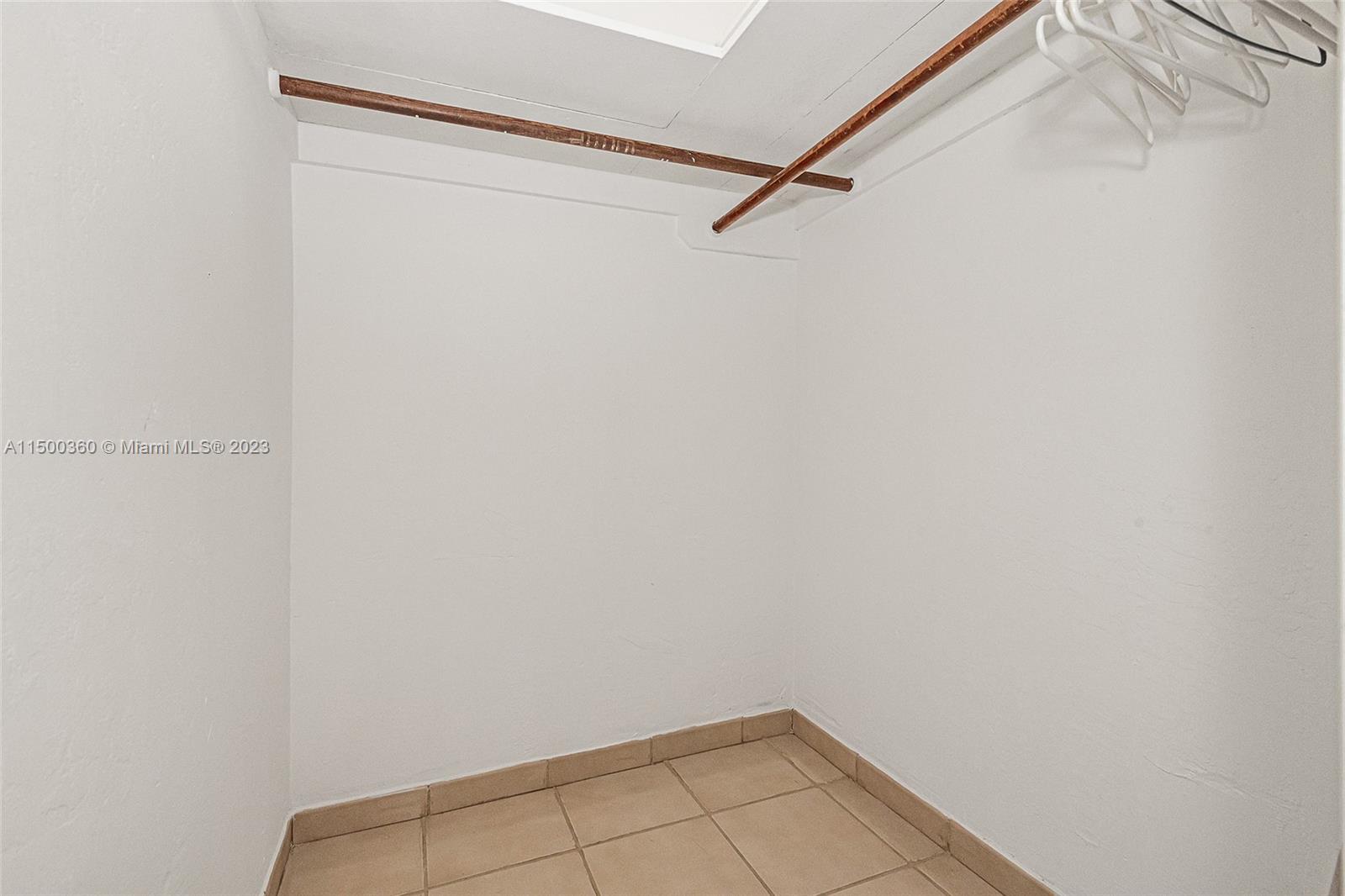 644 MERIDIAN BUILDING CON - Residential