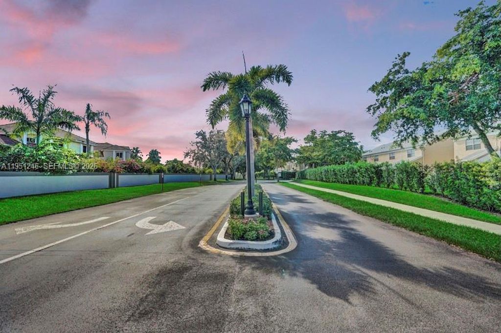 Photo of 2901 Dorchester Ln, Cooper City, FL 33026 (MLS # A11951246)