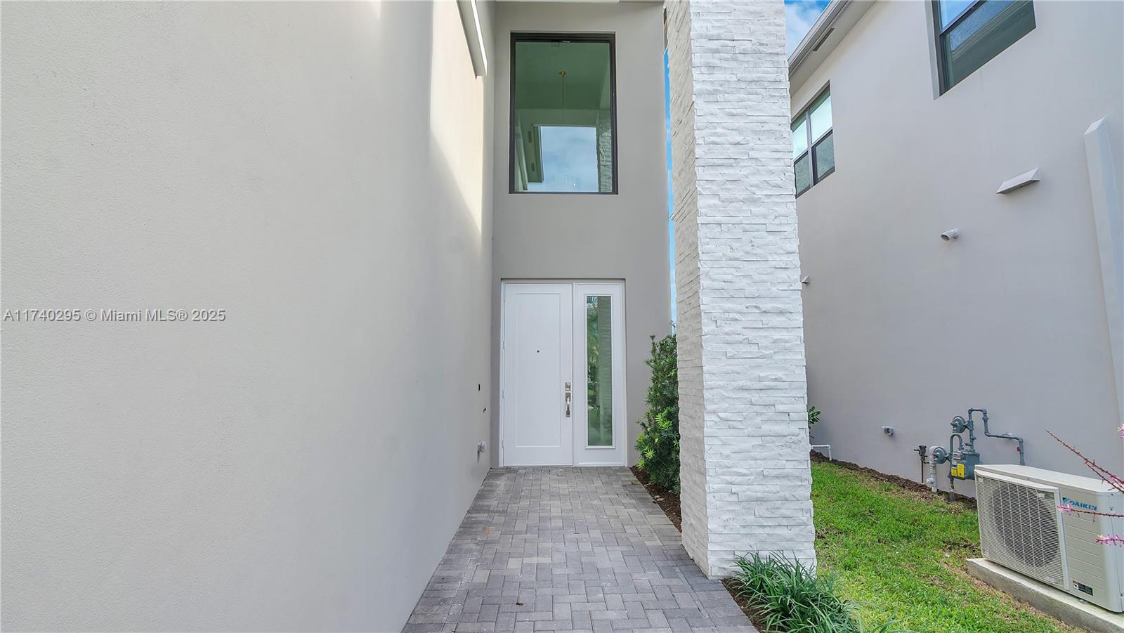 BOCA RATON GOLF COURSE - Residential