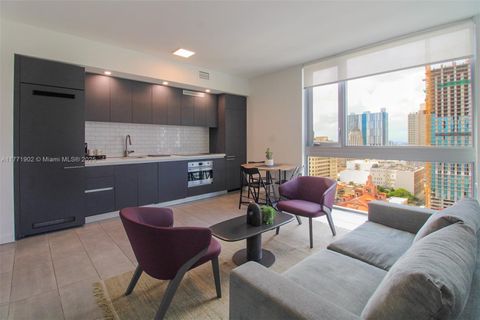227 NE 2nd St 2206 Miami FL 33132