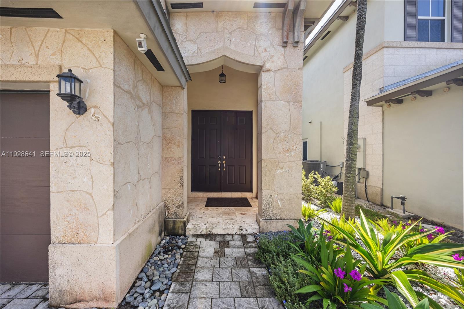 VINTAGE ESTATES - Residential Lease