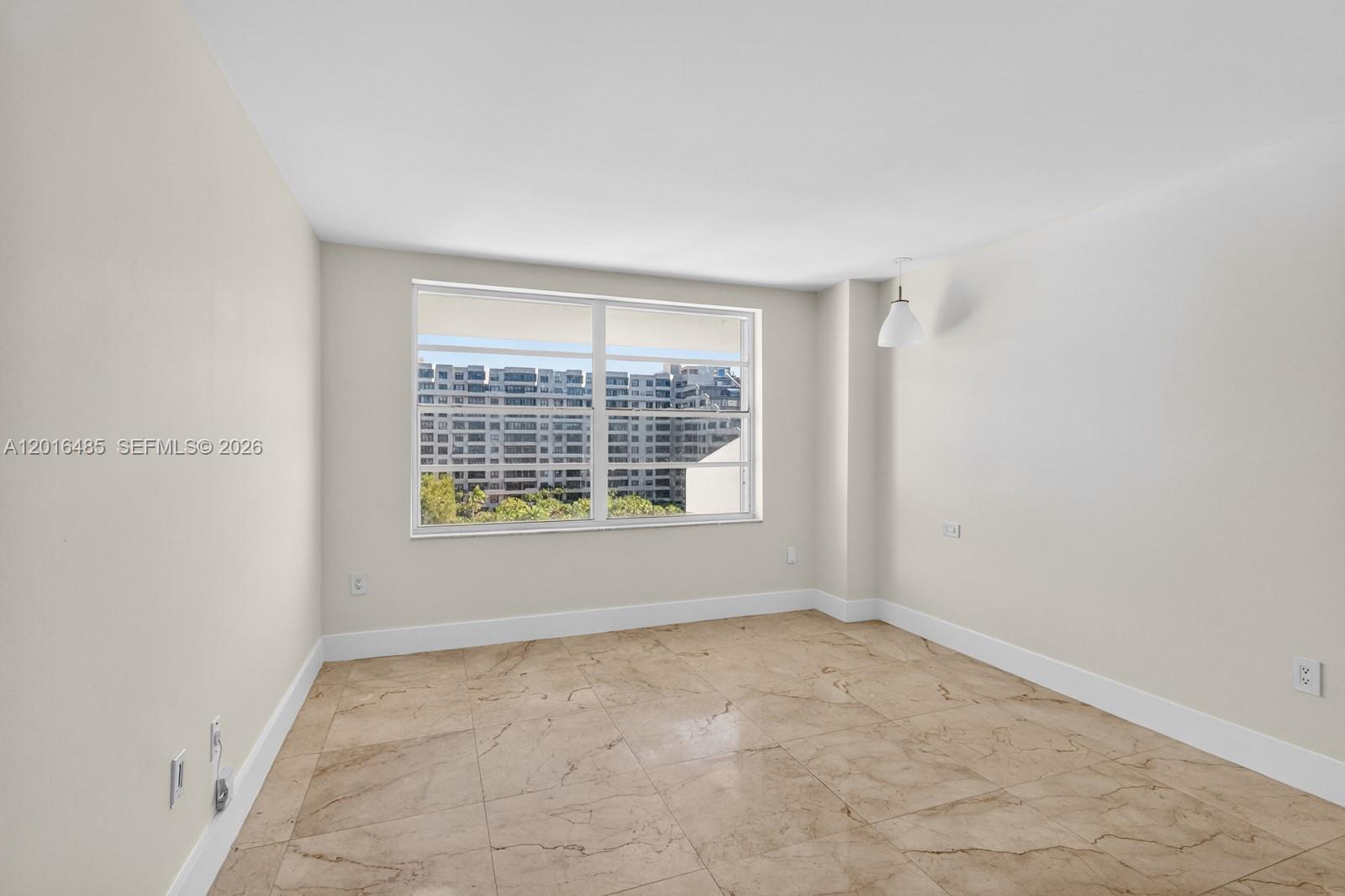 COMMODORE CLUB SOUTH COND - Residential Lease