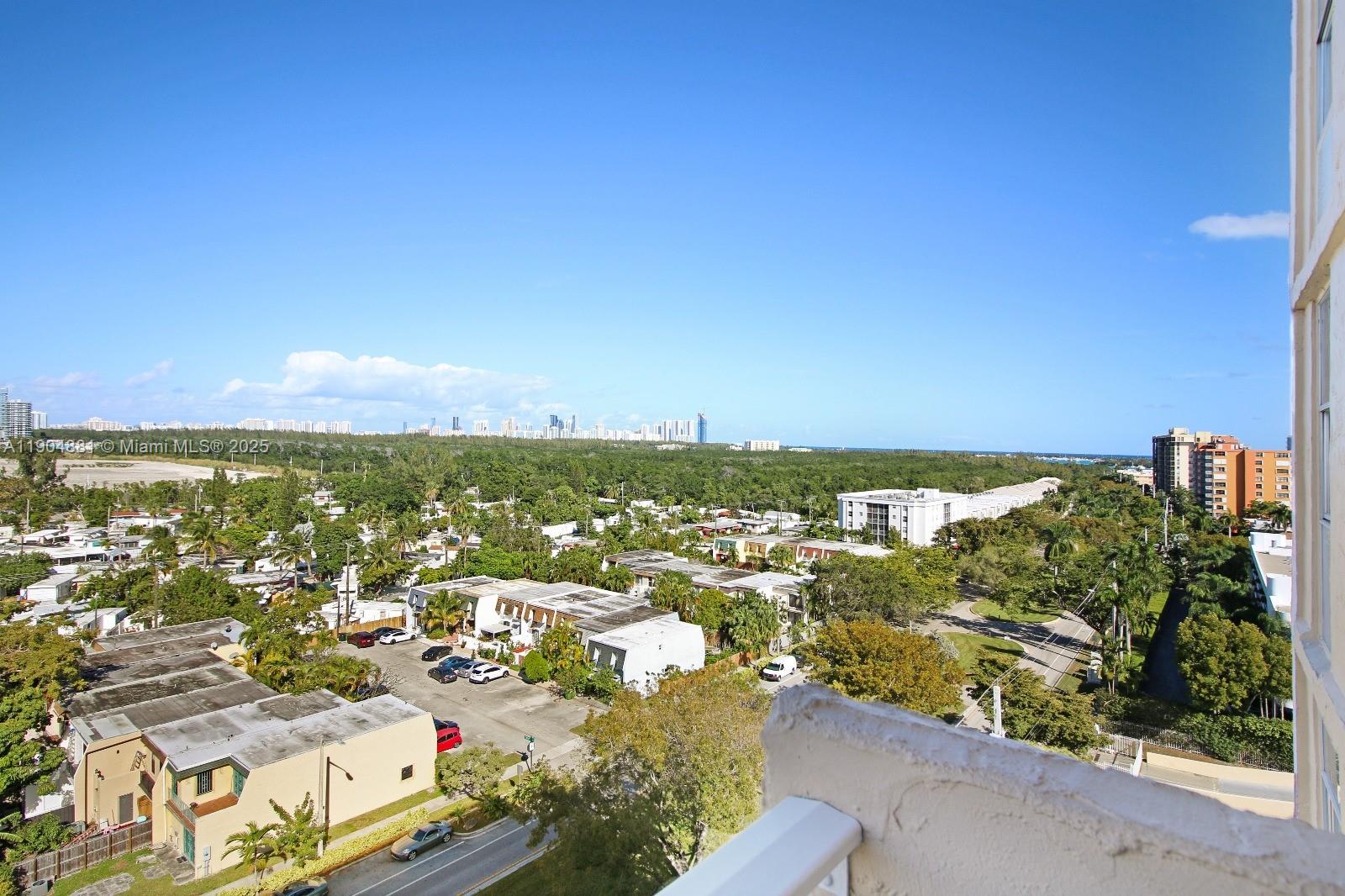 VECINO DEL MAR CONDO - Residential