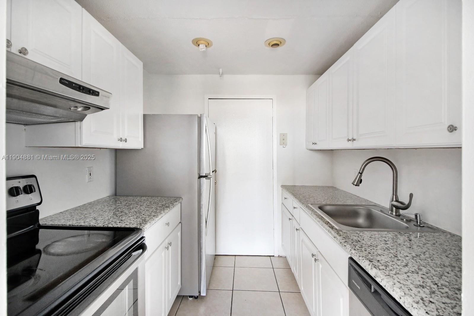 VECINO DEL MAR CONDO - Residential