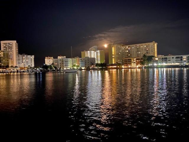 PARK LAYNE TOWERS CONDO - Residential Lease