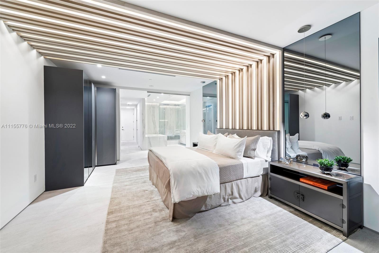 CONTINUUM ON SOUTH BEACH - Residential