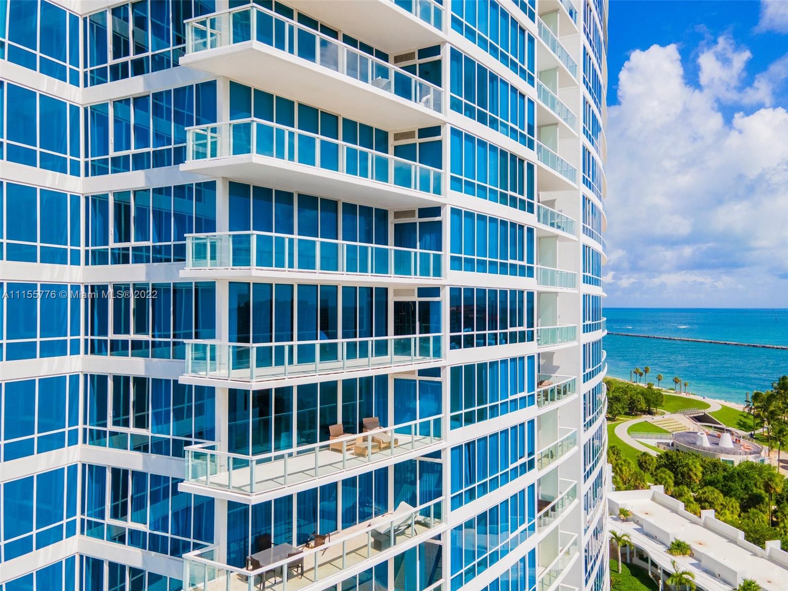 CONTINUUM ON SOUTH BEACH - Residential
