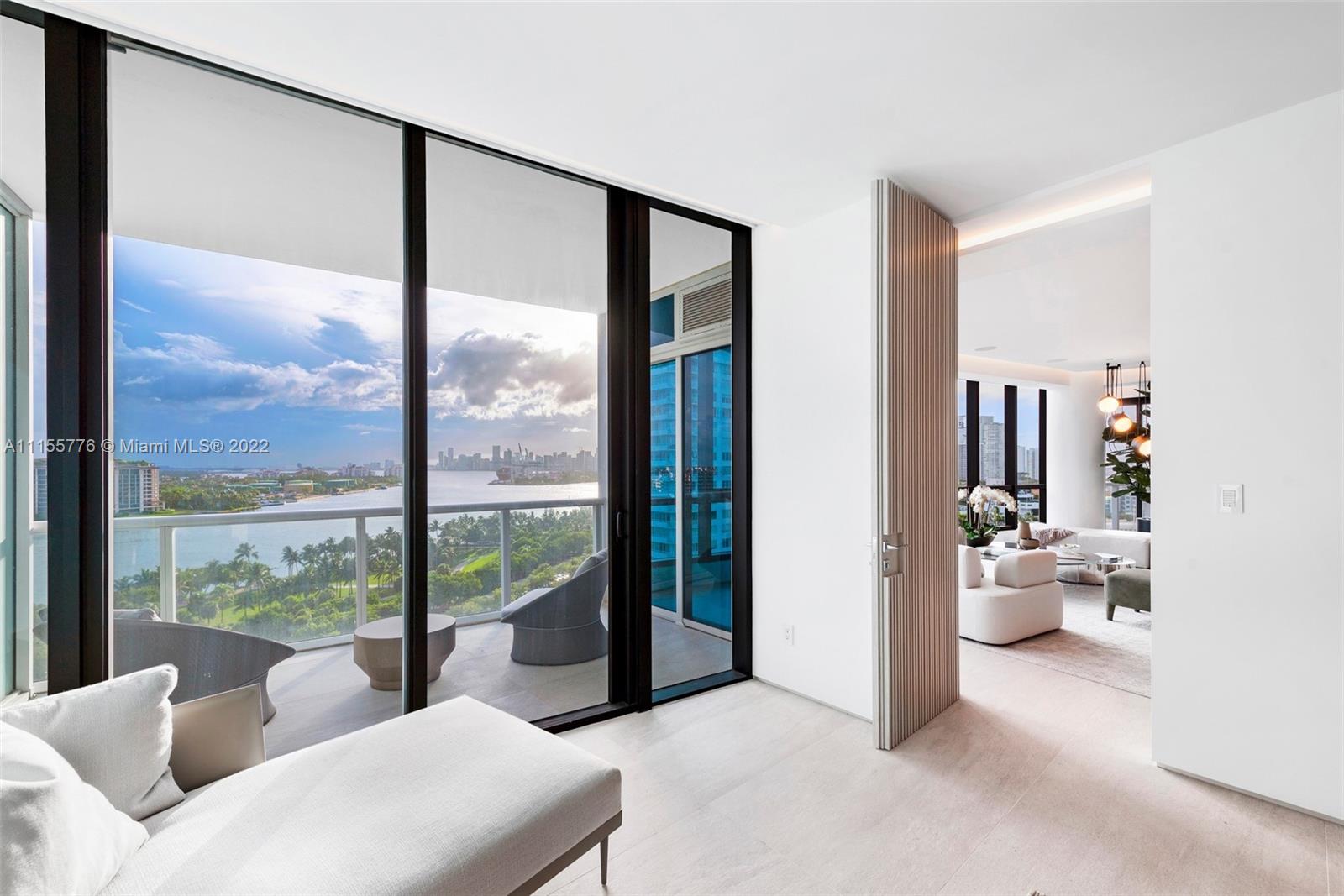 CONTINUUM ON SOUTH BEACH - Residential