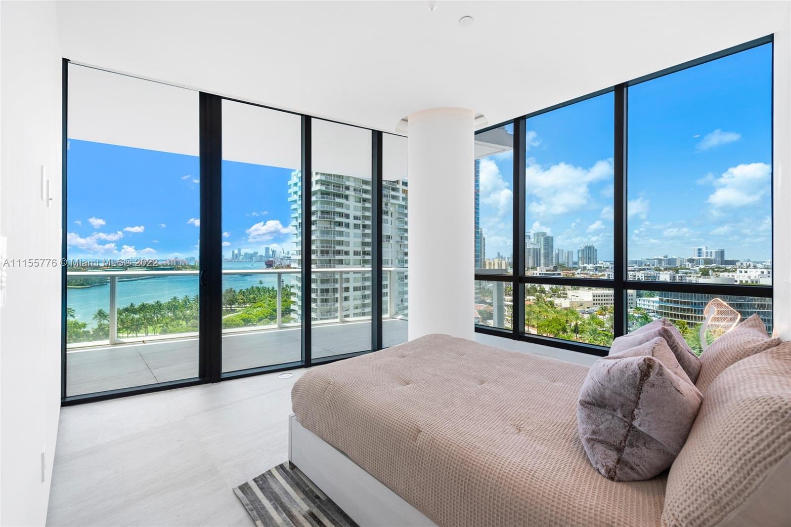 CONTINUUM ON SOUTH BEACH - Residential