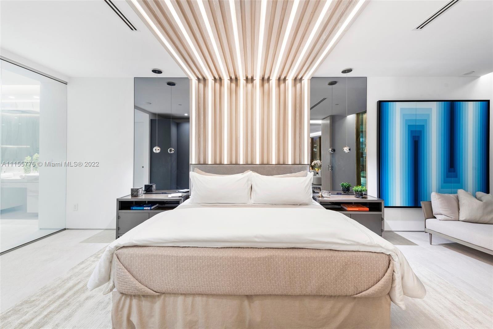 CONTINUUM ON SOUTH BEACH - Residential