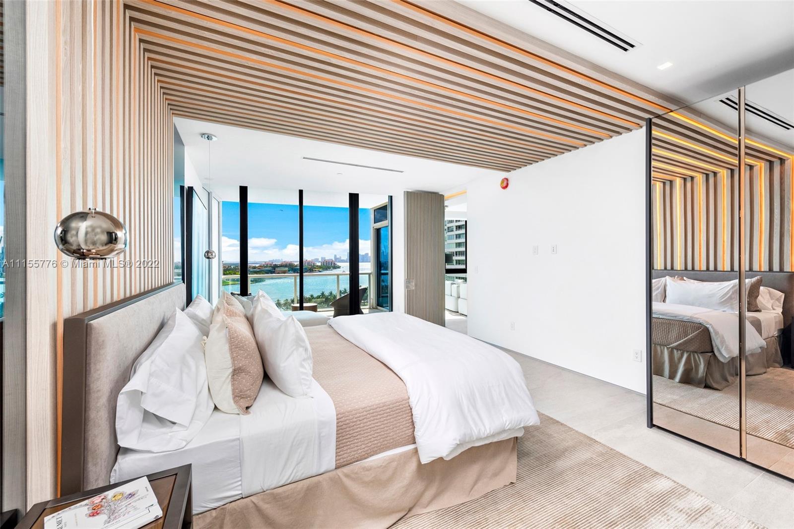 CONTINUUM ON SOUTH BEACH - Residential