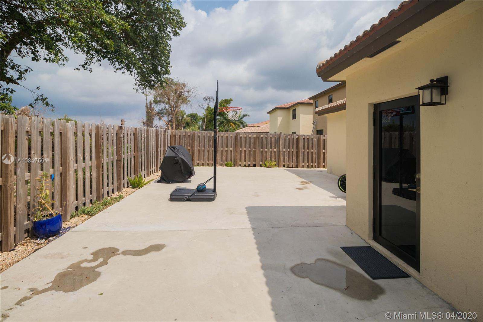 SILVER PALM EAST SEC FIVE - Residential
