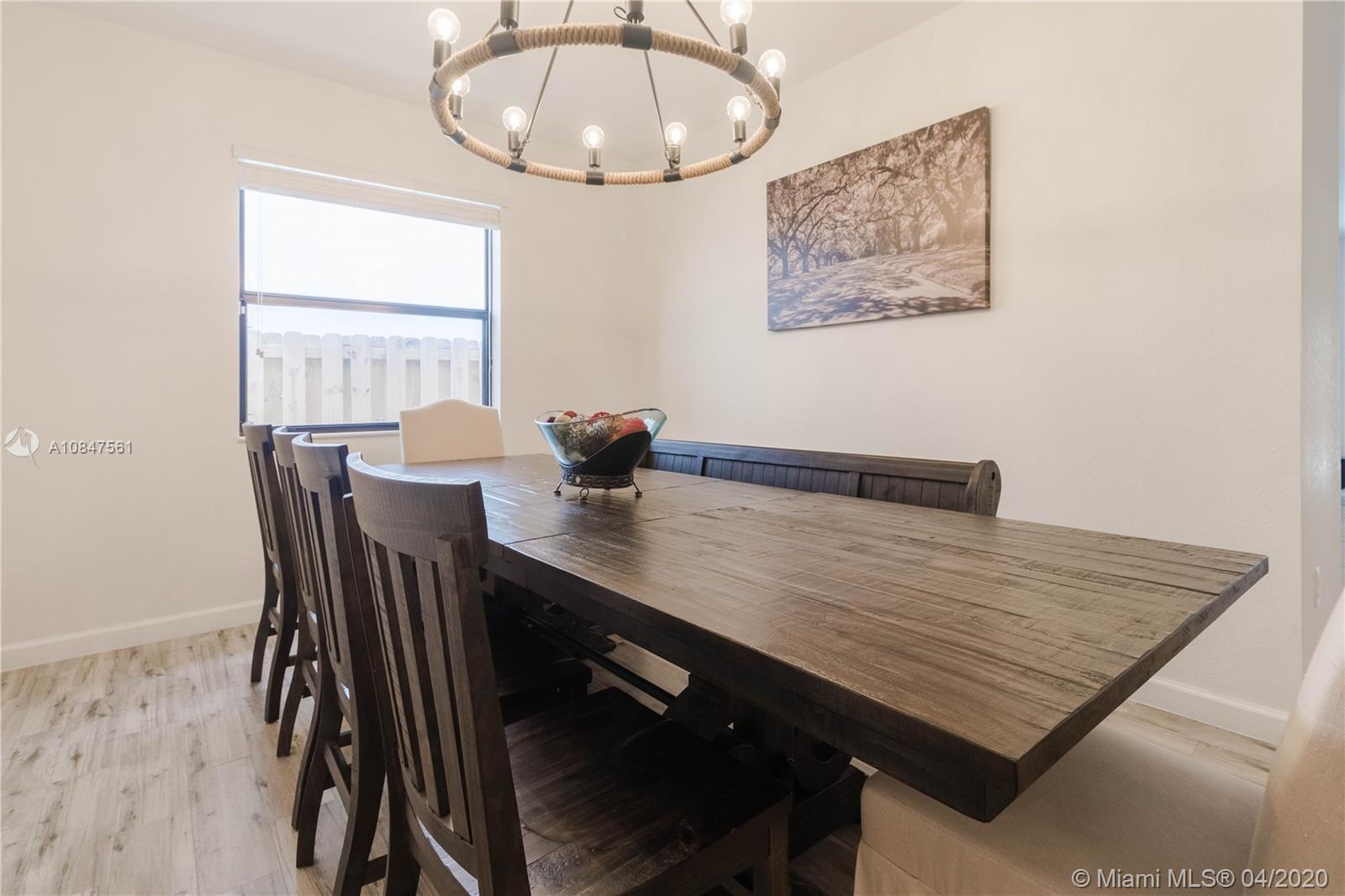 SILVER PALM EAST SEC FIVE - Residential