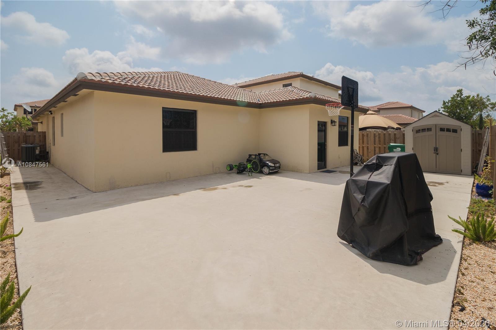 SILVER PALM EAST SEC FIVE - Residential