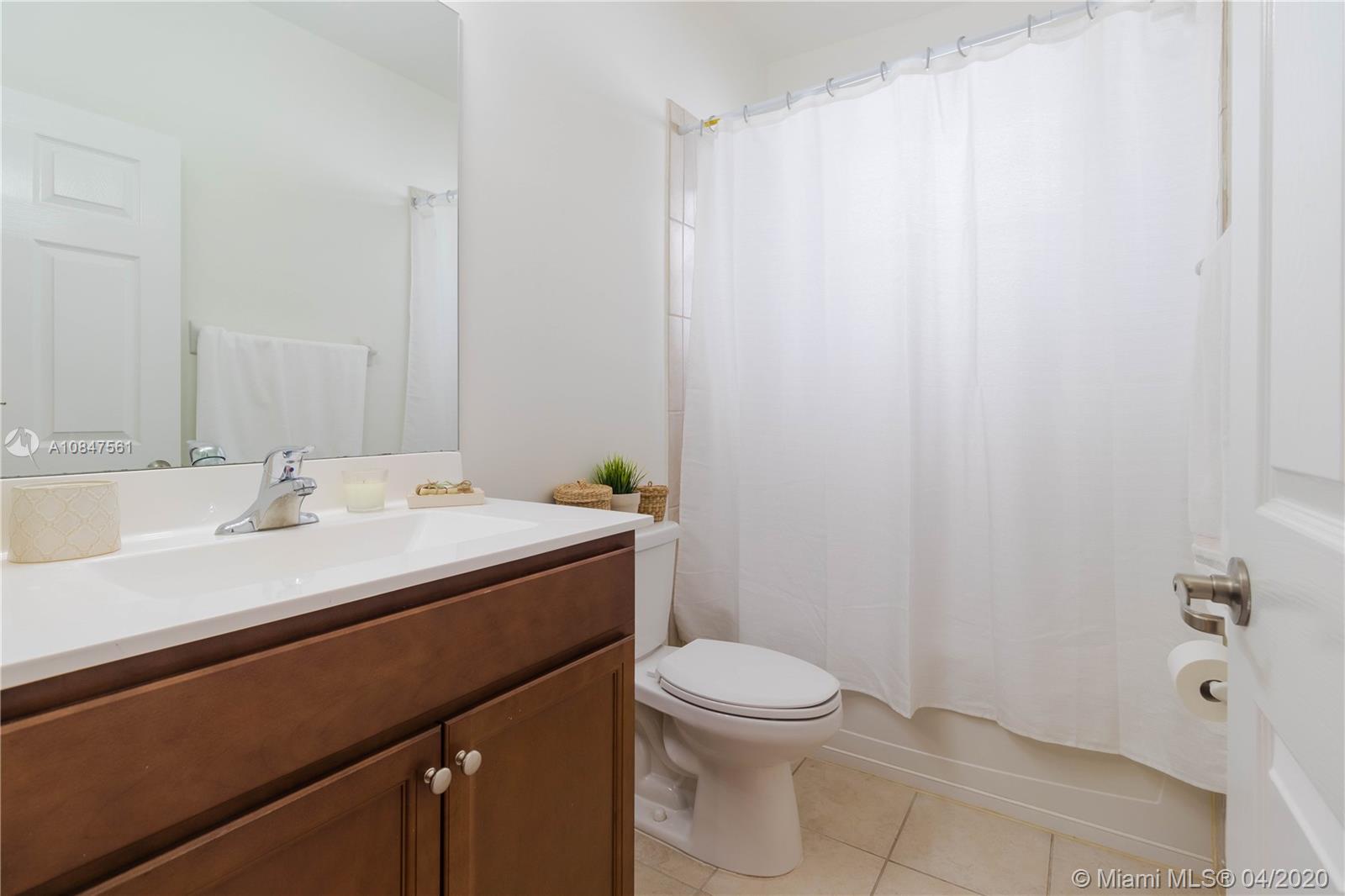 SILVER PALM EAST SEC FIVE - Residential
