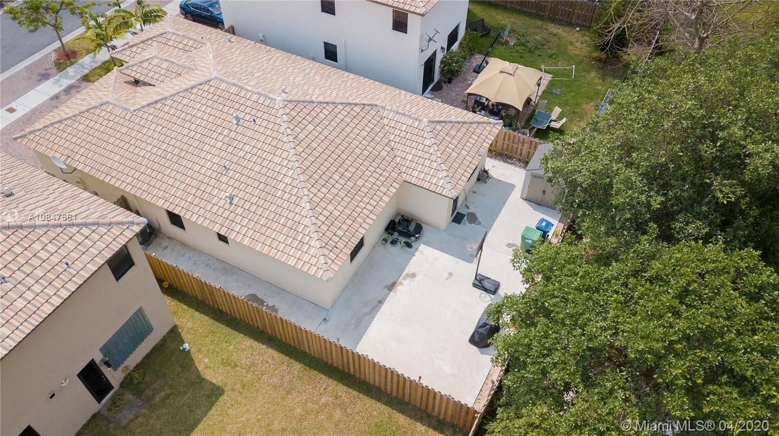 SILVER PALM EAST SEC FIVE - Residential