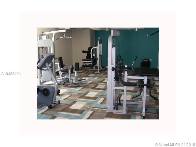 Hollywood Station Residen - Residential Lease