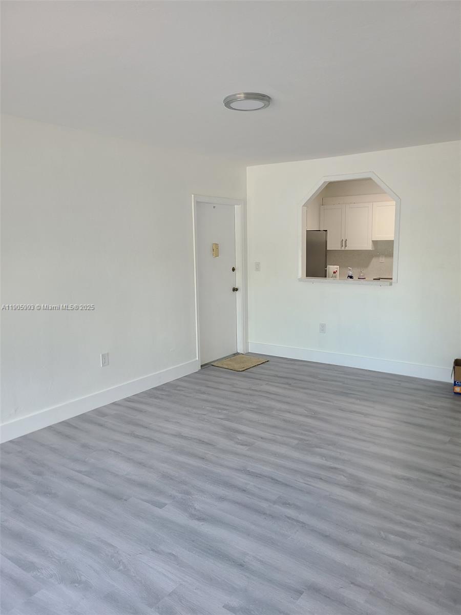 RESIDENCES @ THE FALLS CO - Residential Lease