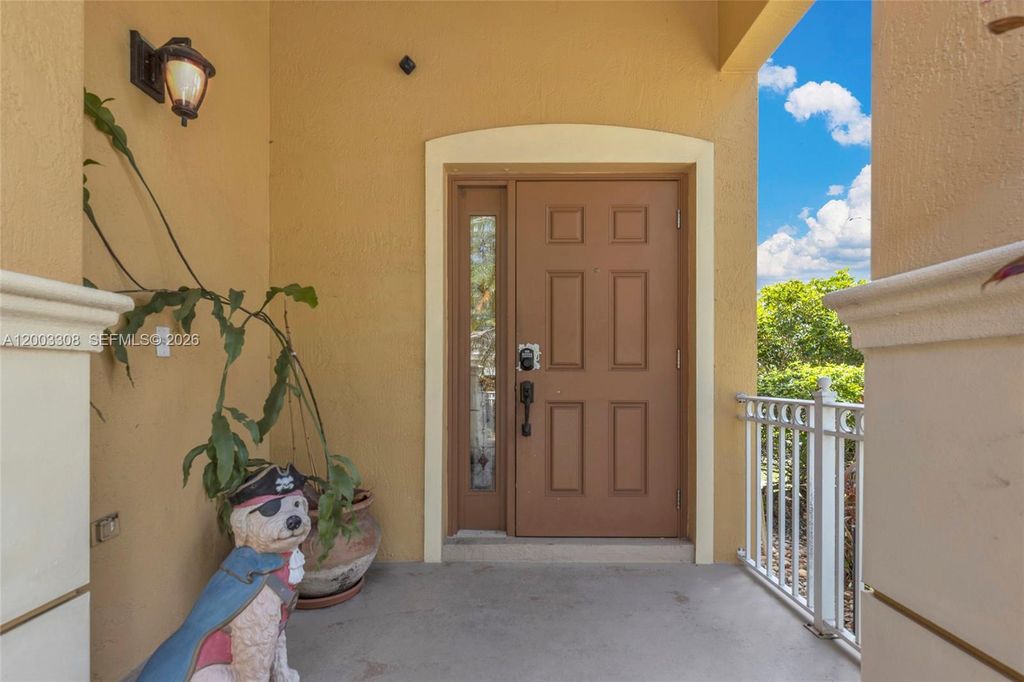 Photo of 268 Conservation Dr, Weston, FL 33327 (MLS # A12003308)