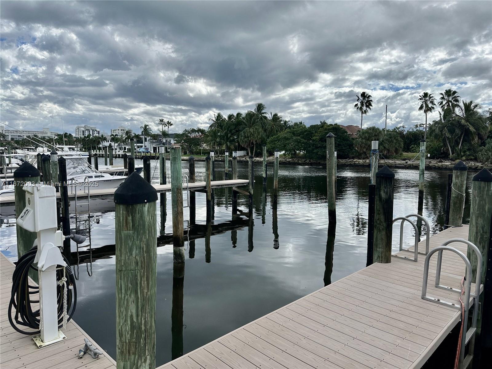 CAPTAINS WALK CONDO - Residential Lease