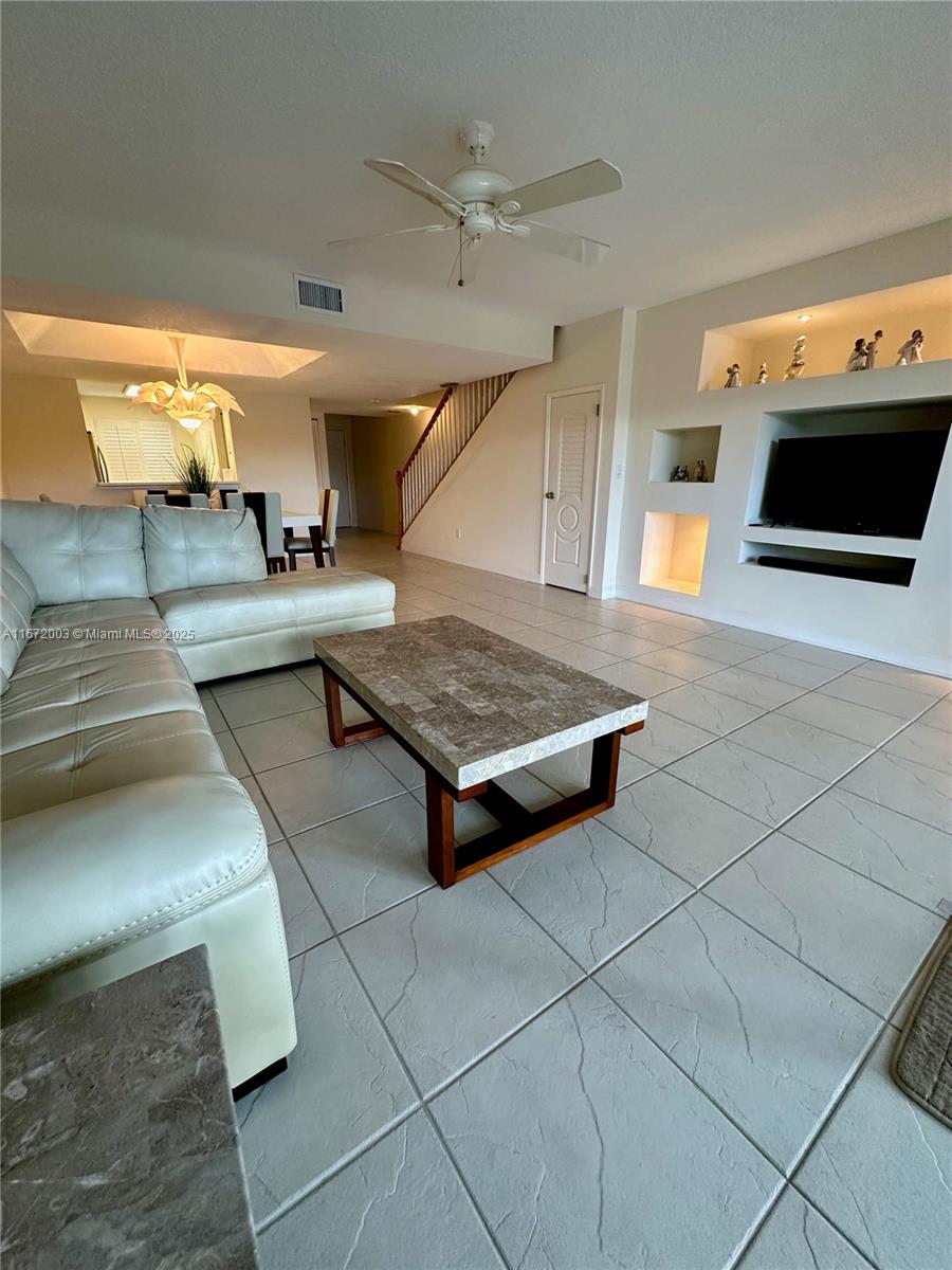 CAPTAINS WALK CONDO - Residential Lease