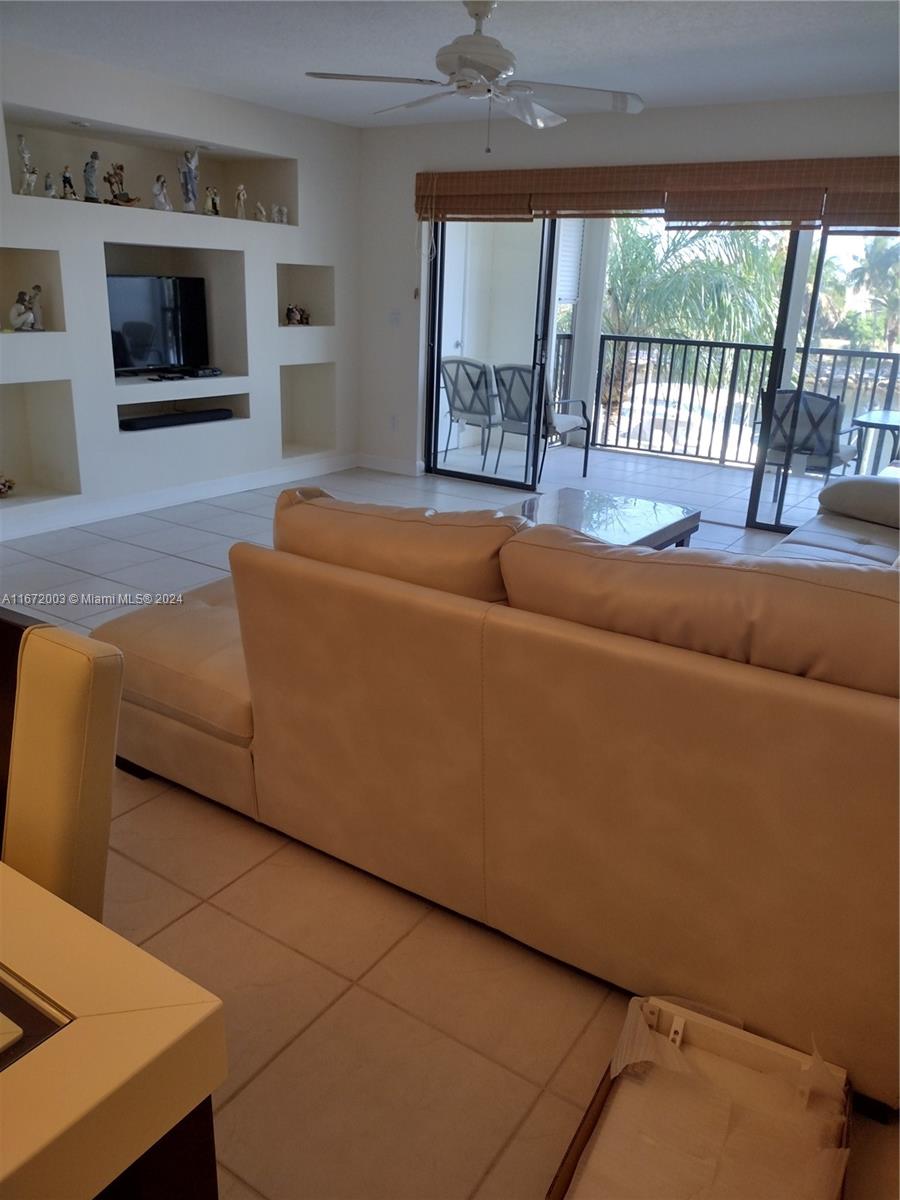 CAPTAINS WALK CONDO - Residential Lease