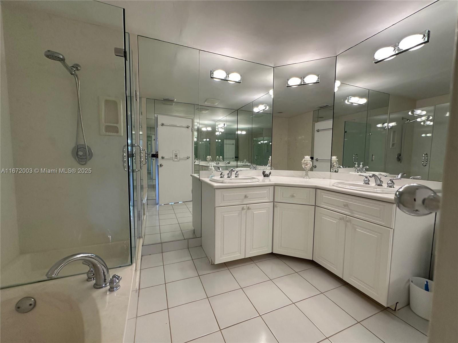 CAPTAINS WALK CONDO - Residential Lease