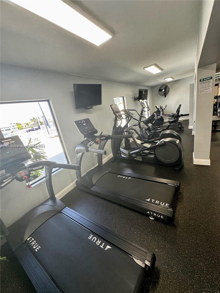 CAPTAINS WALK CONDO - Residential Lease