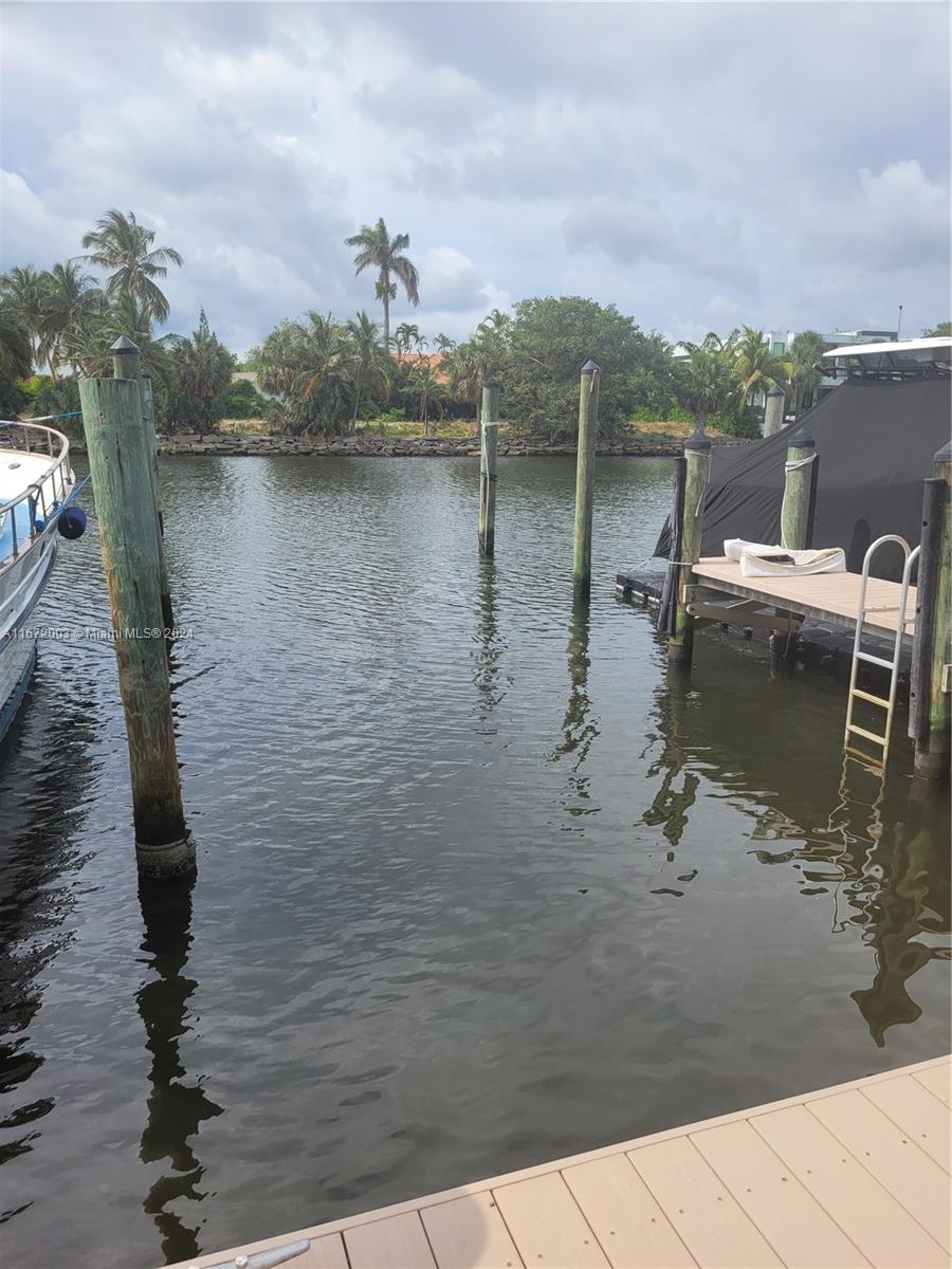 CAPTAINS WALK CONDO - Residential Lease