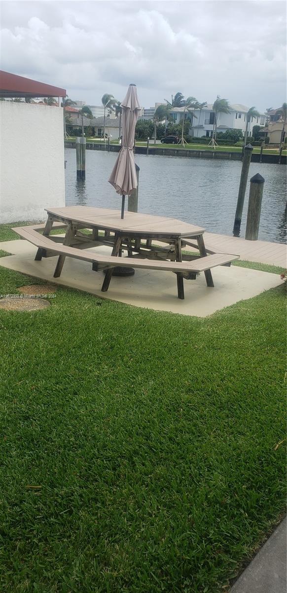 CAPTAINS WALK CONDO - Residential Lease