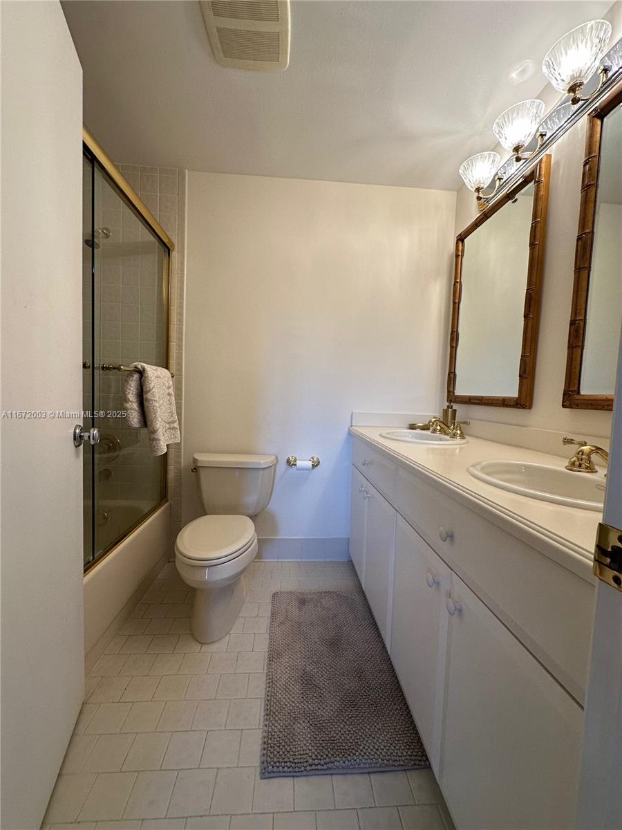 CAPTAINS WALK CONDO - Residential Lease