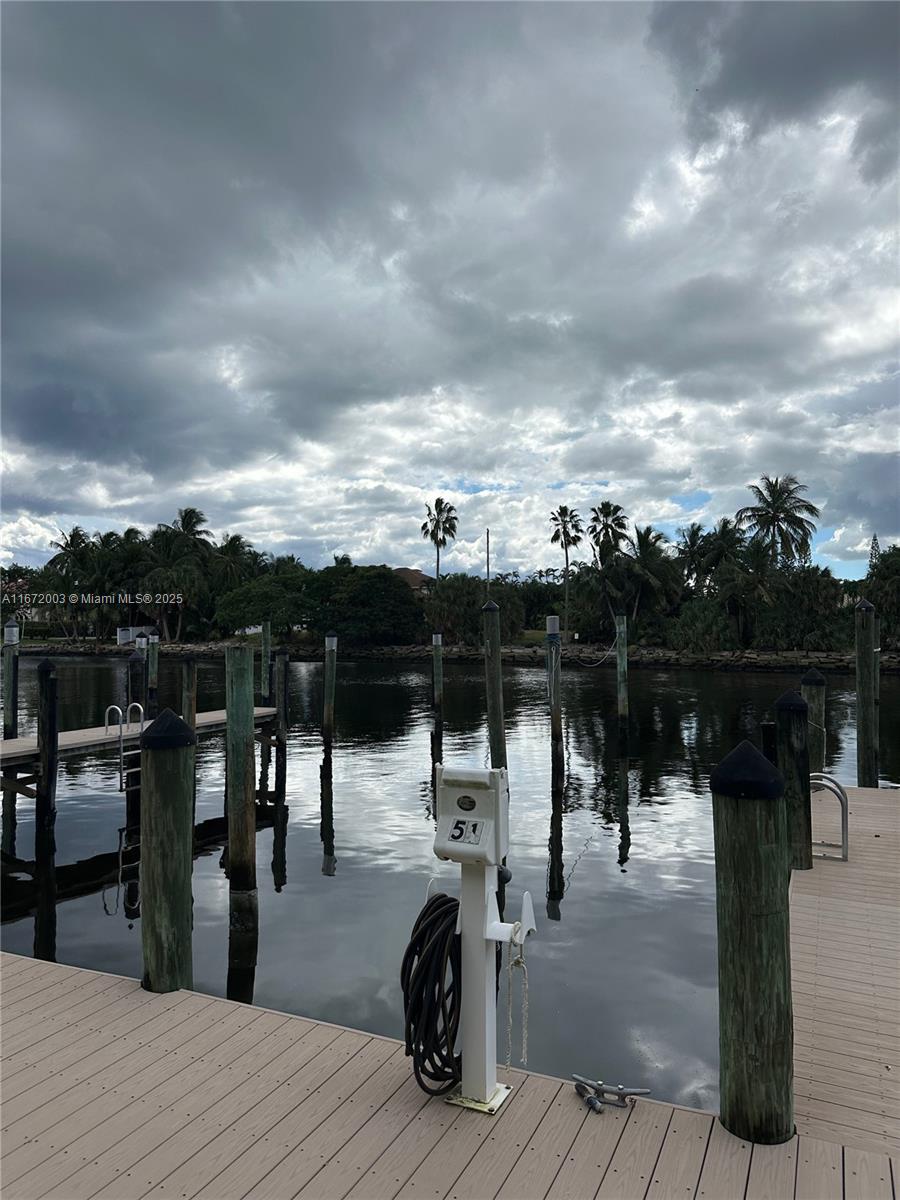 CAPTAINS WALK CONDO - Residential Lease