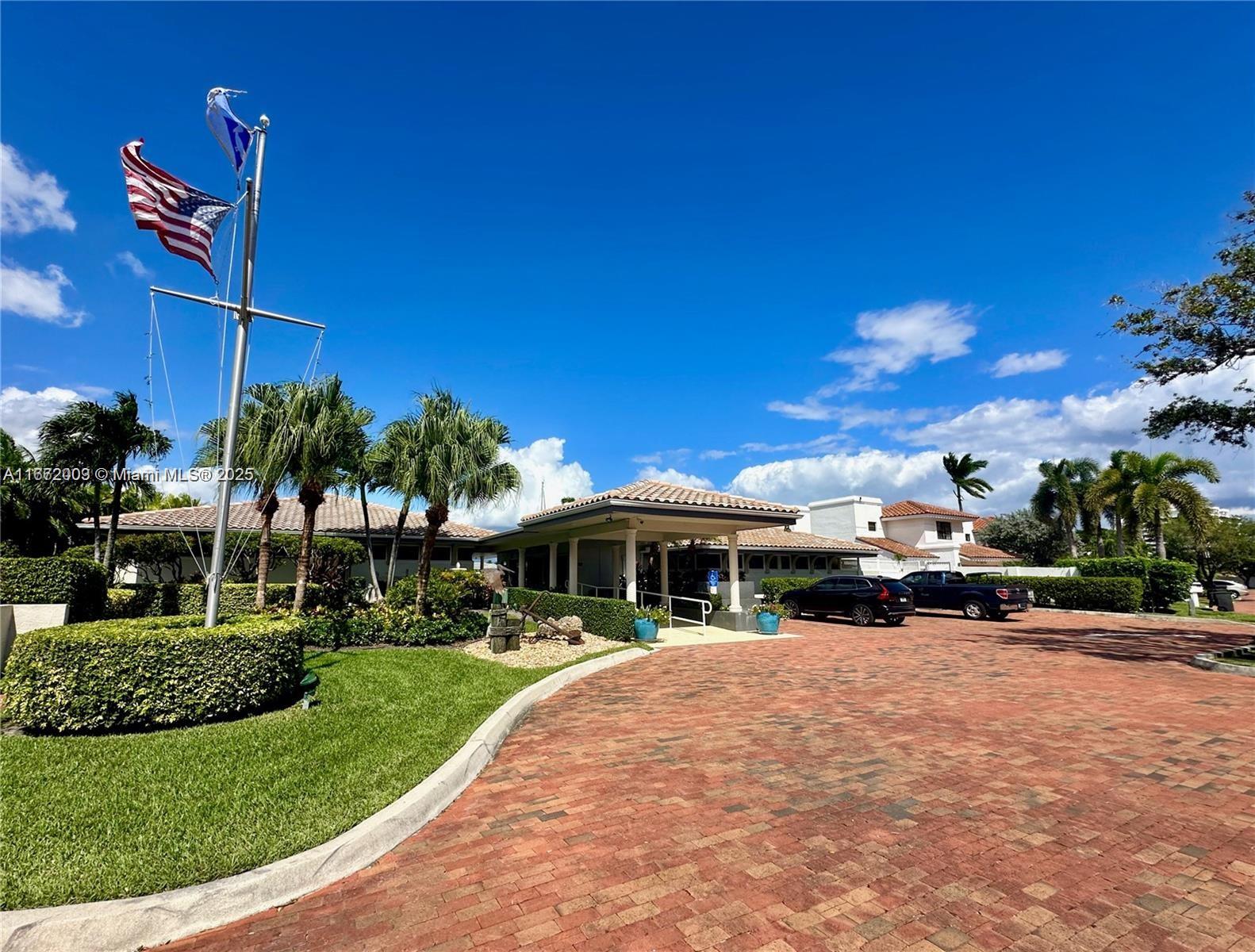 CAPTAINS WALK CONDO - Residential Lease