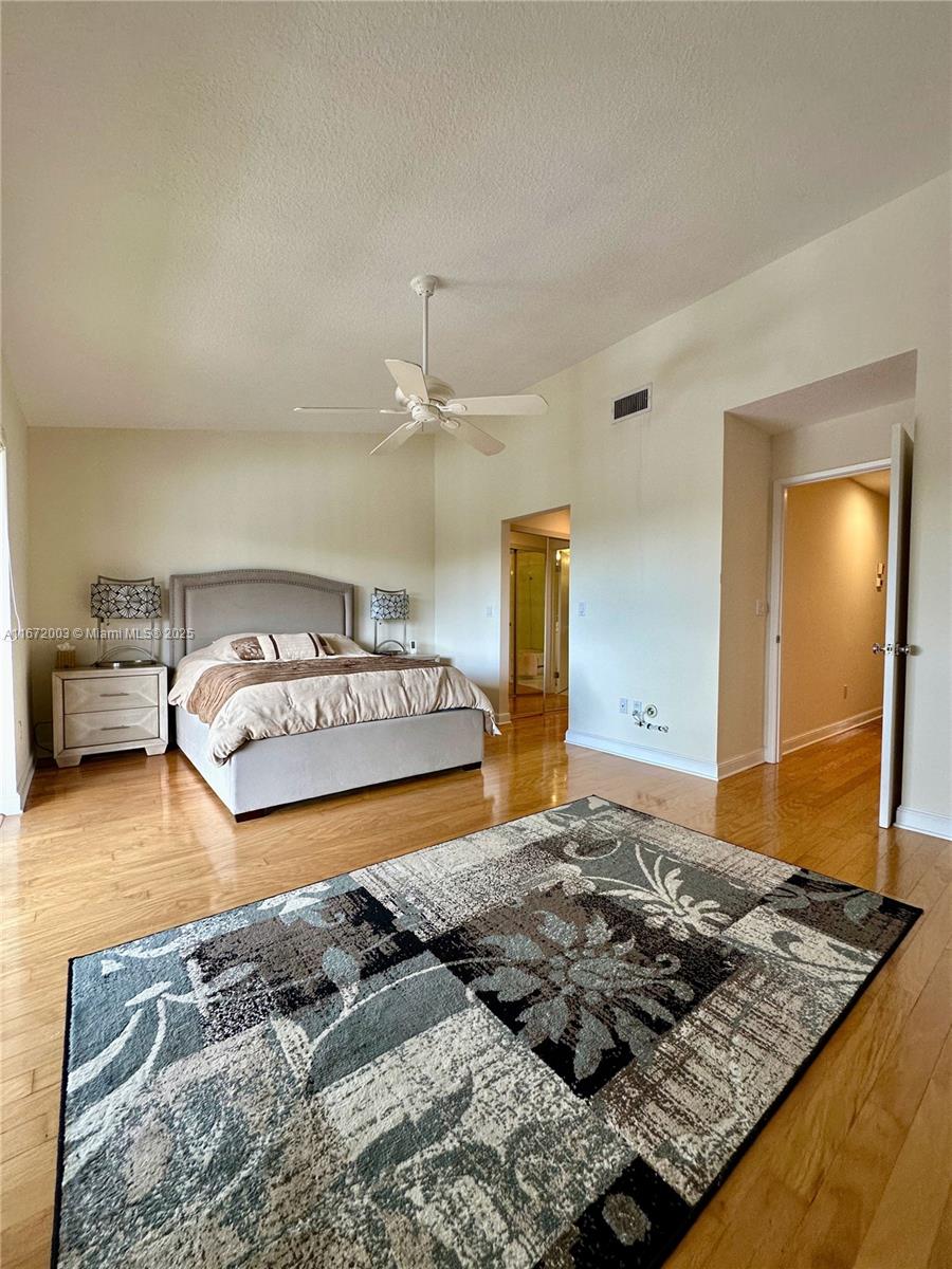 CAPTAINS WALK CONDO - Residential Lease