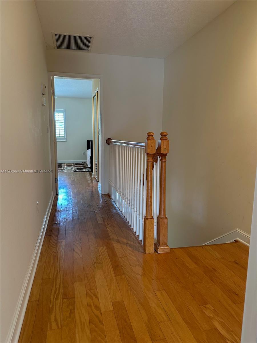 CAPTAINS WALK CONDO - Residential Lease