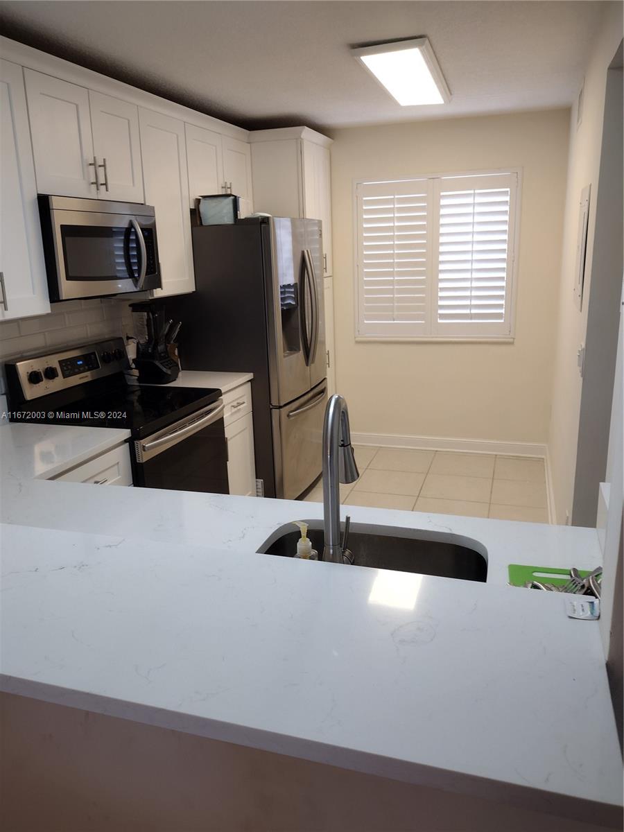 CAPTAINS WALK CONDO - Residential Lease