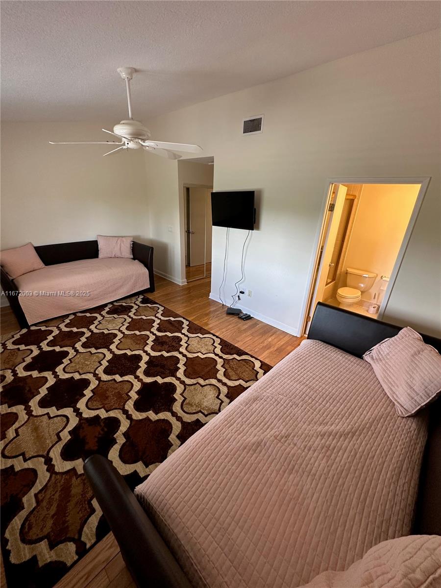 CAPTAINS WALK CONDO - Residential Lease