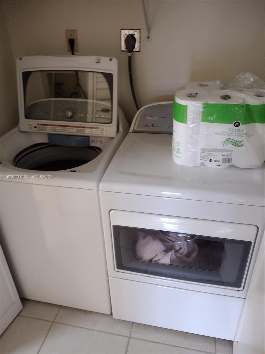 CAPTAINS WALK CONDO - Residential Lease