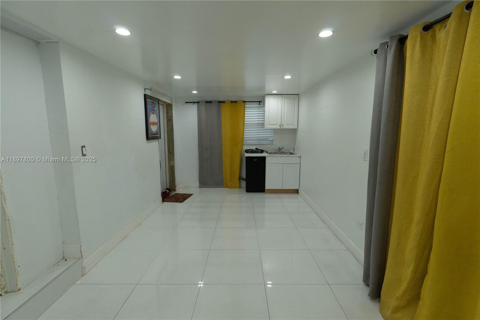 LAKE FOREST SEC 2 - Residential