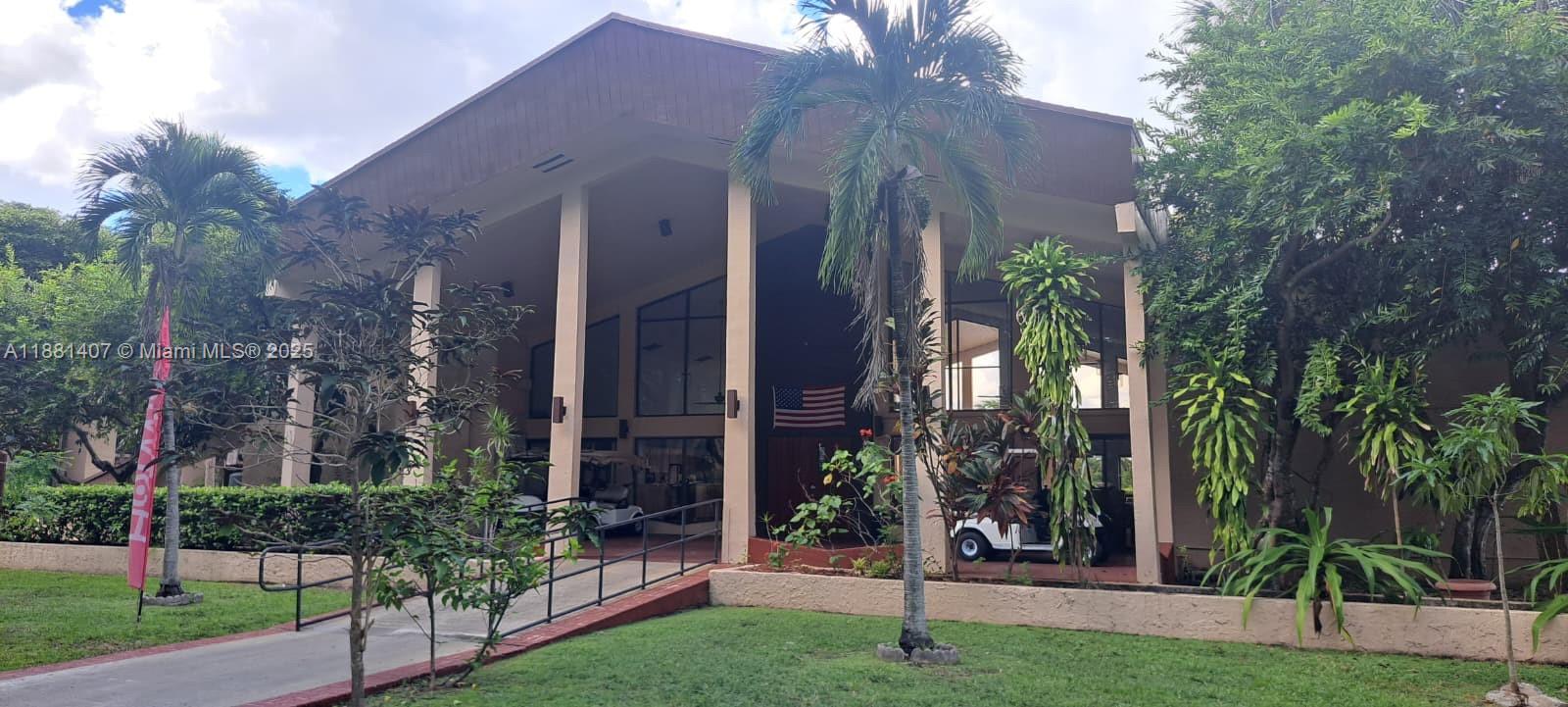 PROMENADE AT KENDALE LAKE - Residential